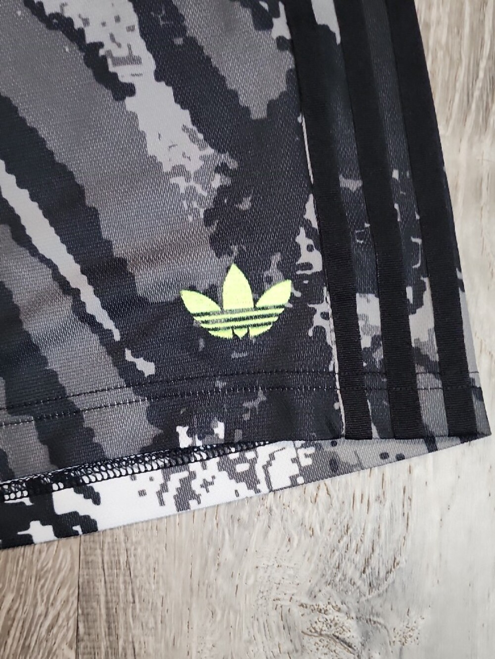 adidas Archive AOP Shorts In Black, White, And Gray With Neon Green Accents - Picture 4 of 6